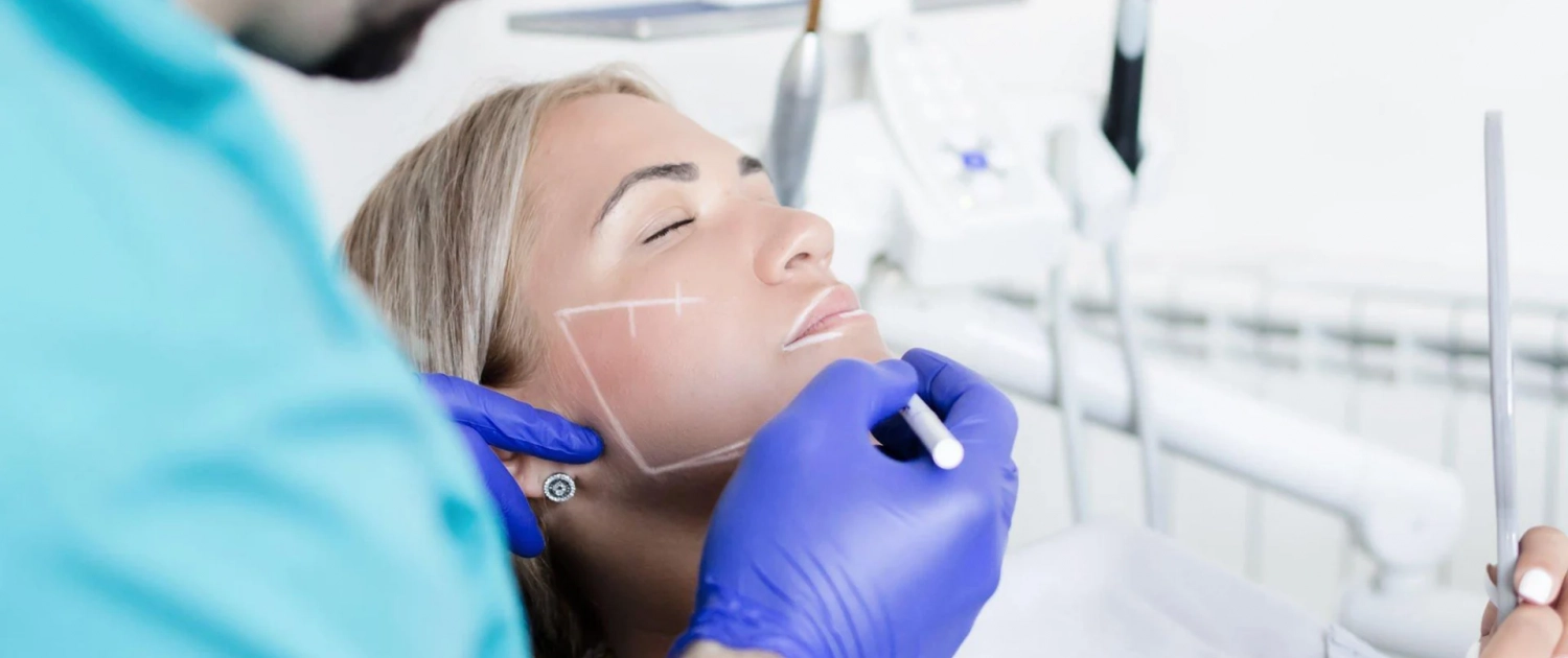 Jawline contouring, snatched jawline